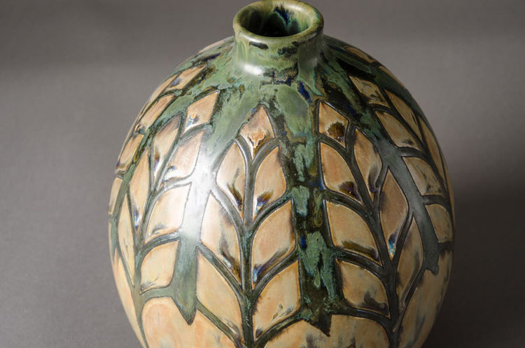 Picture of Foliage Patterned Vase