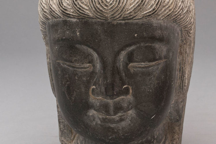 Picture of Head of Buddha