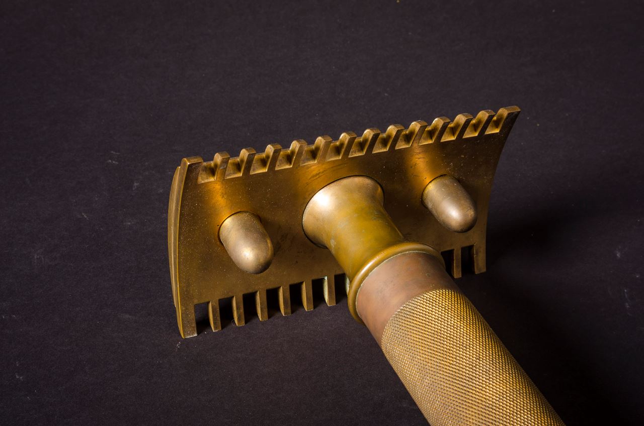Monumental Window Display Safety Razor | Hieronymus Objects