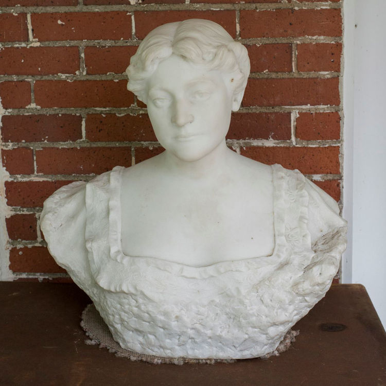 Picture of Marble bust of woman