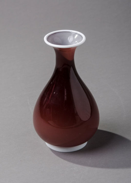 Picture of Incamiato Vase in Purple