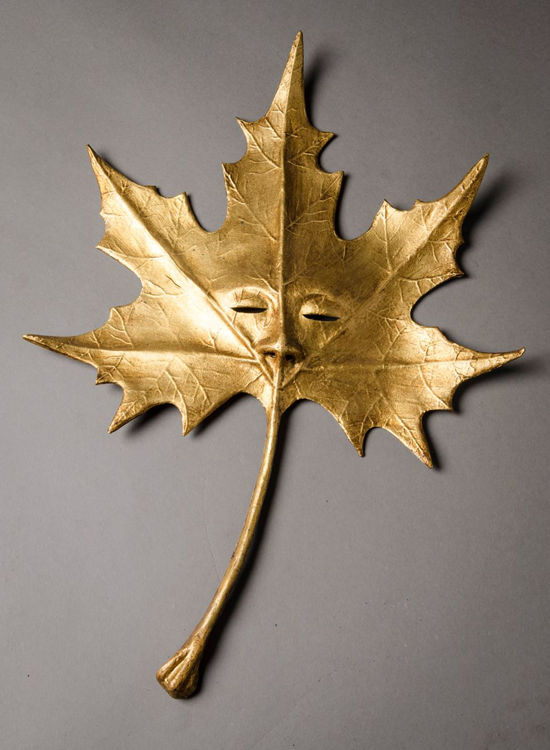 Picture of Golden Maple Leaf Mask