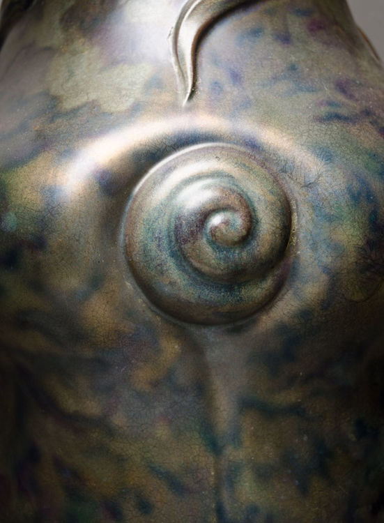 Picture of Vase with Snails