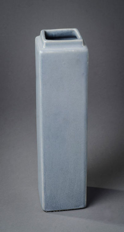 Picture of Tall Gray Vase