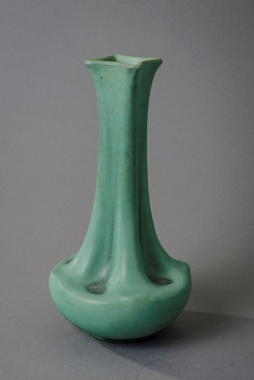 Picture of Bulbous Lobed Vase