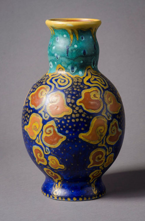 Picture of Bulbous Vase